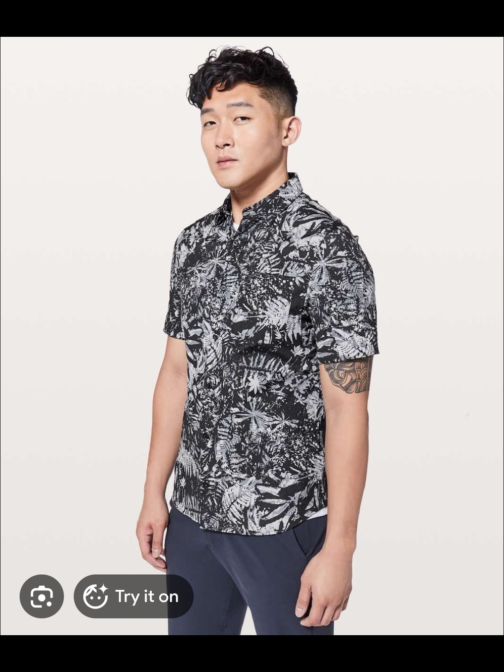 lululemon athletica All Town Short Sleeve Men's Black & Grey ButtonDown Shirt XS